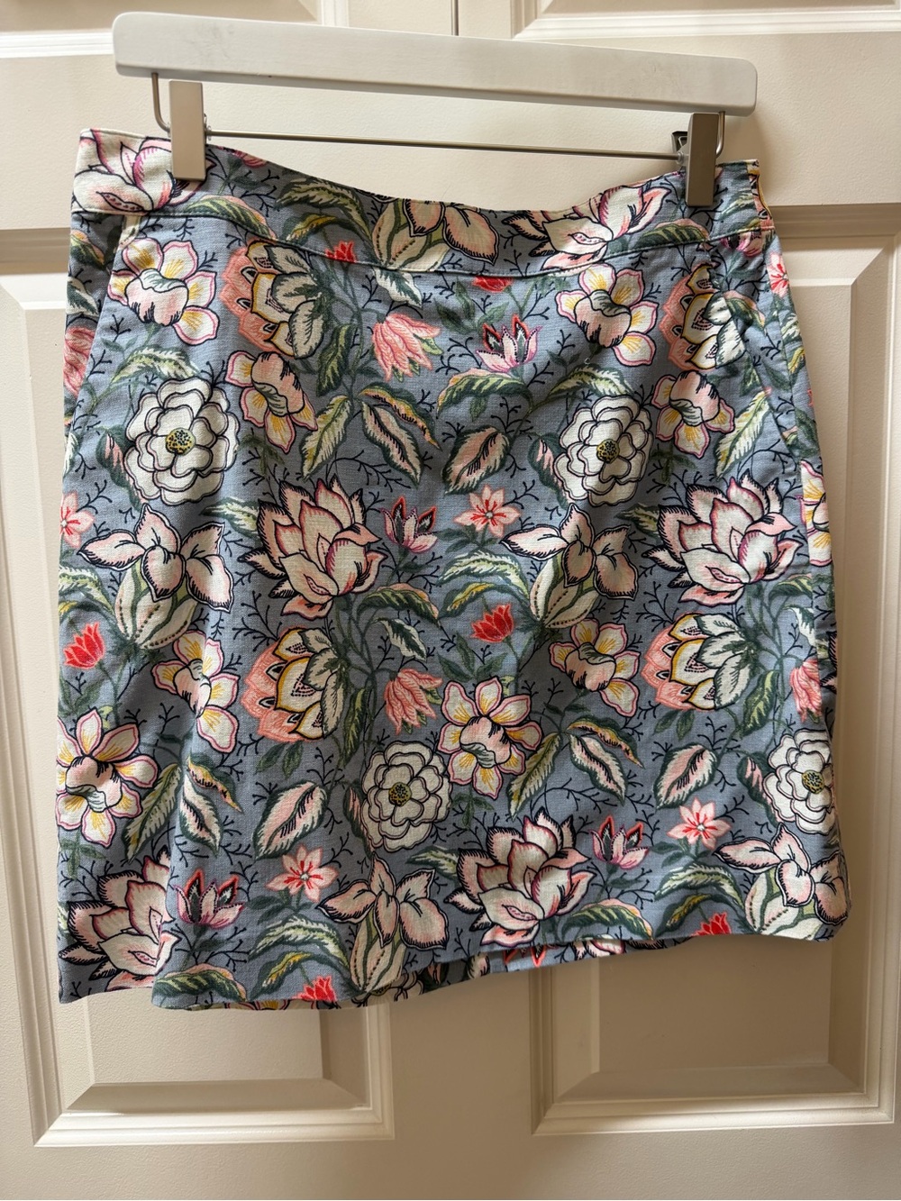 LOFT Blue Floral Mini Skirt 6 NWT